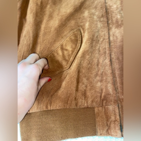 Seude Leather Bomber Jacket - Picture 8 of 13